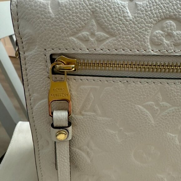 LOUIS VUITTON POCHETTE METIS IN CREAM EMPRIENTE LEATHER WITH WALLET AND POUCH - Picture 9 of 16